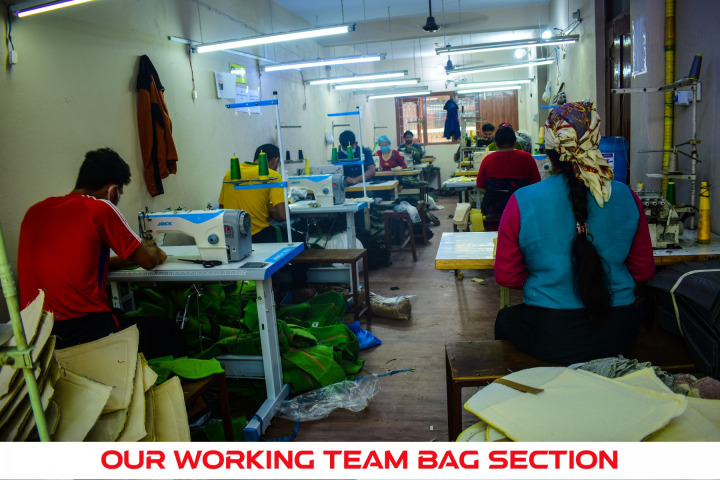 our-working-team-Bag-Section